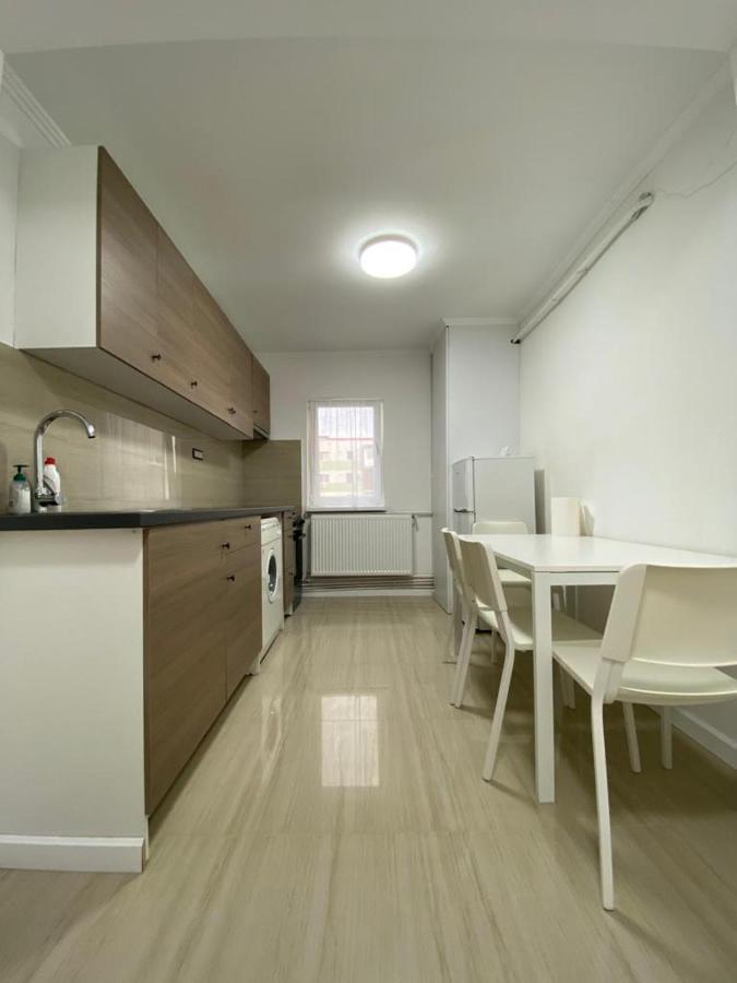 Appartement Apartament à Lugoj Extérieur photo