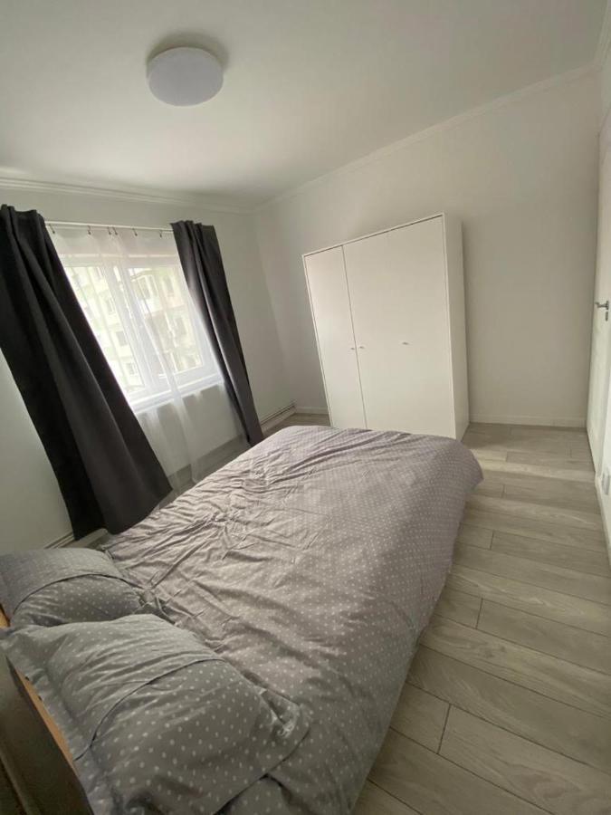 Appartement Apartament à Lugoj Extérieur photo